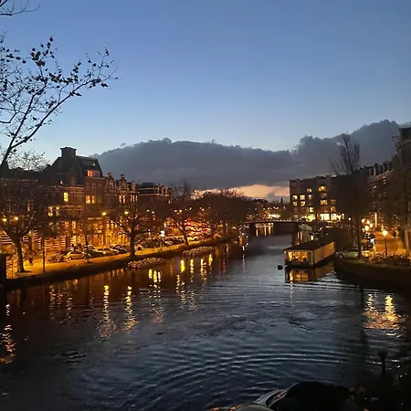 Daire Canal View In The Center